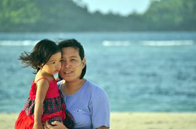 An image of a mother and daughter.